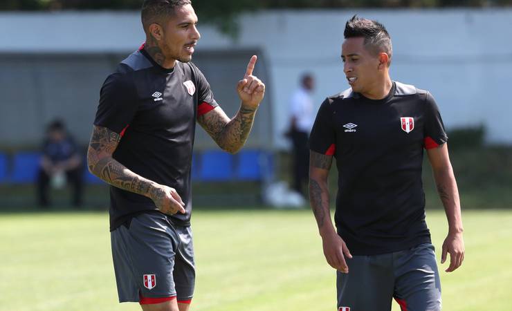 Guerrero, Cueva e Trauco entram na pré-lista da seleção peruana para a Copa América