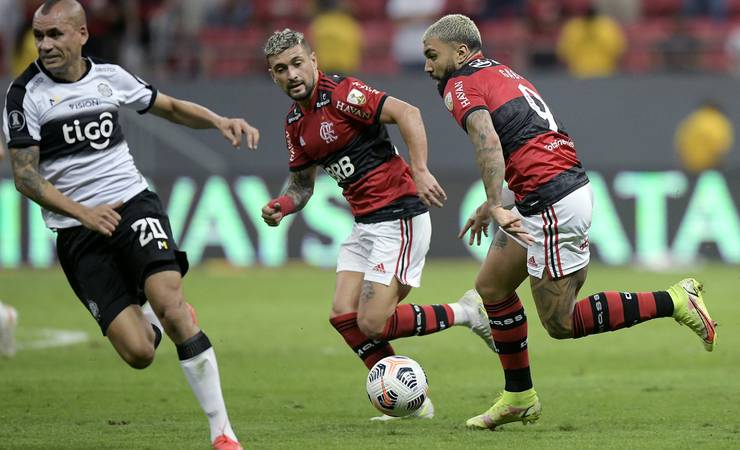 Análise: em massacre à Flamengo, time desfila arsenal ofensivo e chega a 101 gols no ano