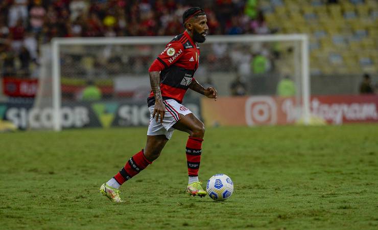 Flamengo recebe proposta do Charlotte FC, dos Estados Unidos, por Rodinei