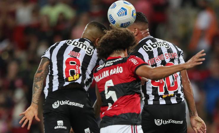 Acusado pelo Atlético de ter privilégio na informação sobre sede da Supercopa, Flamengo apresenta reservas