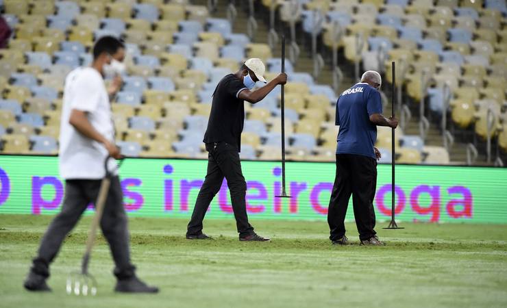 Após críticas, Maracanã inicia troca do gramado e tira "folga" dos jogos pelos próximos 11 dias