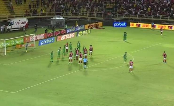 Flamengo e Vitinho definem condições iniciais e caminham para renovação de contrato