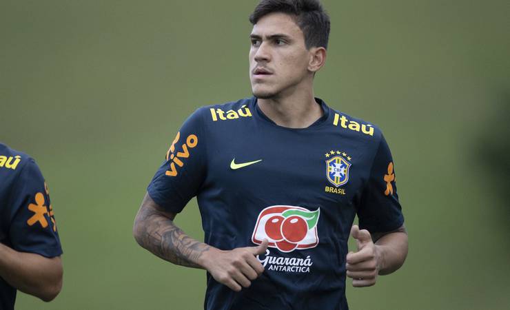 Compra de Pedro, renovação de Diego Alves e empréstimo de Pedro Rocha: Flamengo avalia soluções para dezembro