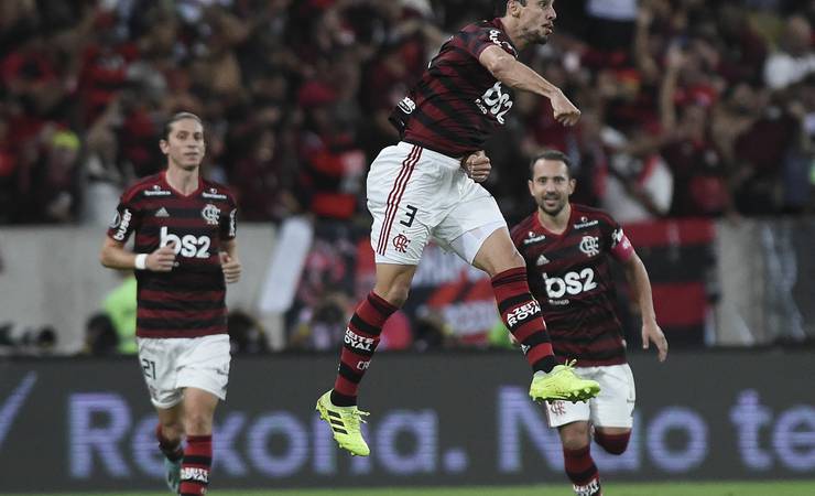 Rodrigo Caio ultrapassa meta, e Flamengo trabalha por compra de mais 30% ao São Paulo