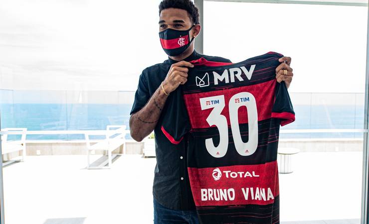 Flamengo deixa Inter para depois e apresenta Bruno Viana para 2021: "Sou rápido e técnico"