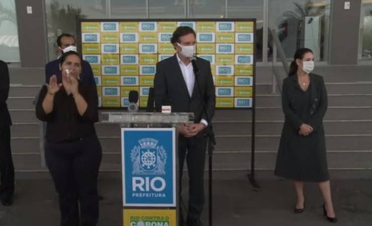 Prefeito ouve clubes domingo e faz apelo: "Se não respeitam, as pessoas em casa ficam desalentadas"