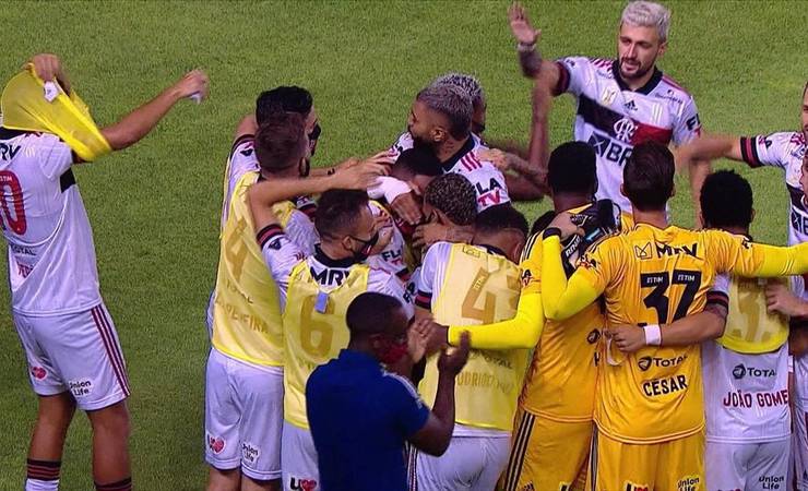 Com problemas médicos, Gérson e Diego Alves são dúvidas no Flamengo para o clássico com o Vasco