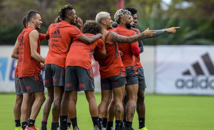 Ainda sem reforços, Flamengo de Paulo Sousa inicia ano com 24 remanescentes do grupo de 2021