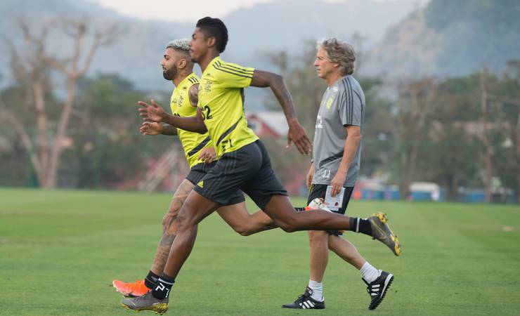 Precisando improvisar no ataque com Bahia, Flamengo tem alento: está invicto em 2019 sem Gabigol