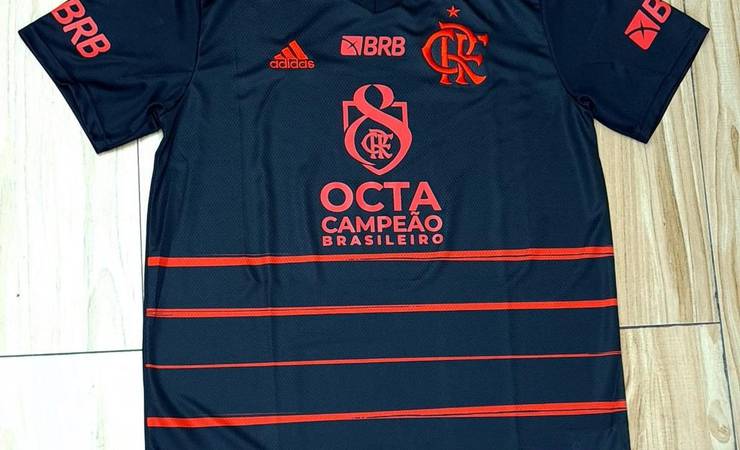 Flamengo usará contra o Macaé uniforme com homenagem ao título brasileiro; confira