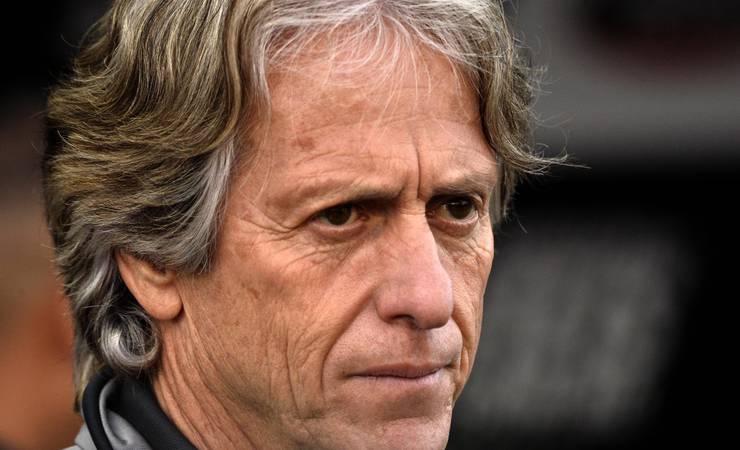 Descanso e tratamento: cheio de desfalques, Flamengo tenta se fortalecer para duelo no Equador