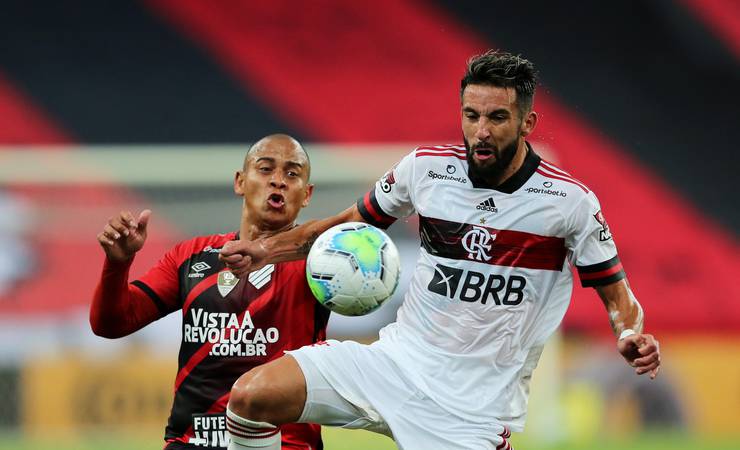 Flamengo convoca conselho para votar novo patrocínio para o calção