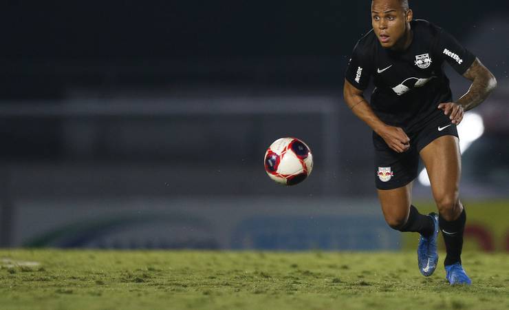 Cláusula dos 20 jogos é atingida, e Bragantino vai comprar Natan do Flamengo por R$ 22 milhões