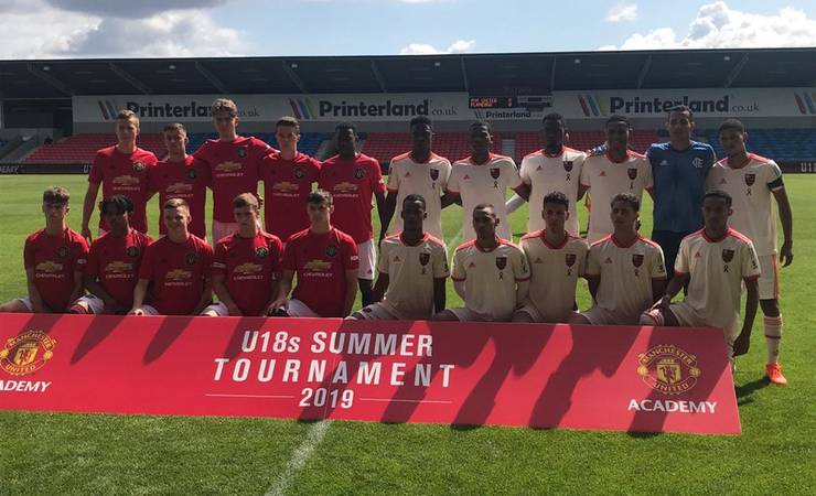 Flamengo vence Manchester United e Arsenal em torneio sub-18 na Inglaterra