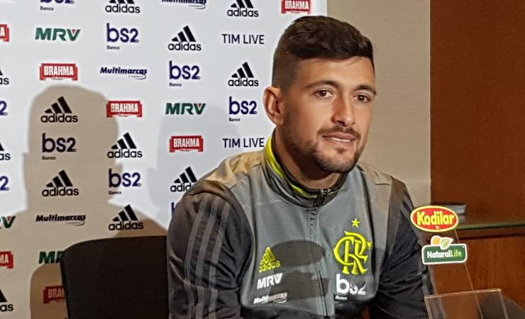 Arrascaeta espera pressão da torcida do Peñarol sobre o Flamengo: "Sei da vontade e disposição"