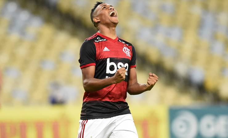 Mudança de comando vira combustível para Pedro Rocha, que busca mais espaço no Flamengo