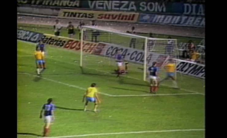 Zico recorda seu último gol pela Seleção e diz que não deveria ter ido à Copa de 86: "Pedi para ficar"
