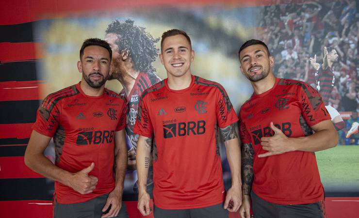 Arrascaeta, Isla e Piris da Motta se reapresentam ao Flamengo e iniciam preparação