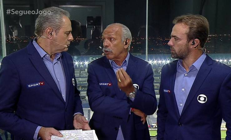 Comentaristas criticam Jorge Jesus em derrota do Flamengo: "Hoje foi Professor Pardal", diz Júnior