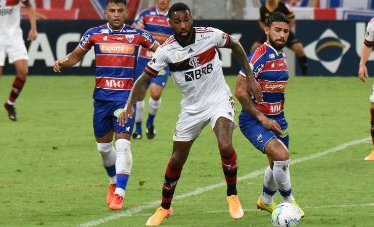 Atuações Flamengo: Hugo Souza vai bem, e Pedro desperdiça chance em noite pouco inspirada