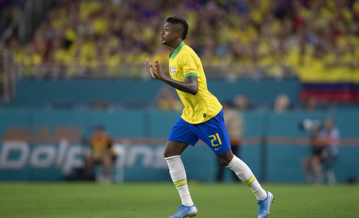 Da várzea para a Seleção, Bruno Henrique cumpre profecia da avó e ganha pontos em 1ª convocação
