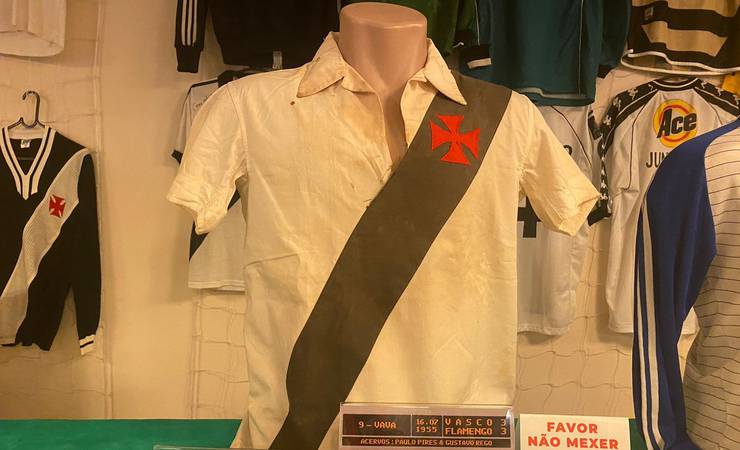 Com camisas marcantes, exposição no Maracanã resgata memórias do futebol brasileiro
