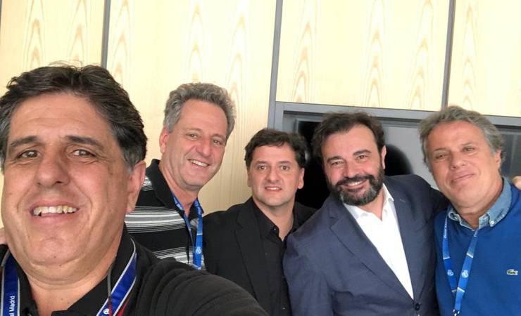 Comandada por Rodolfo Landim, diretoria do Flamengo é recebida pelo Real Madrid
