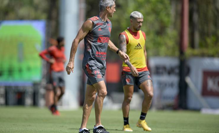 Com avaliação interna de evolução física e tática, Paulo Sousa segue sua cartilha no Flamengo