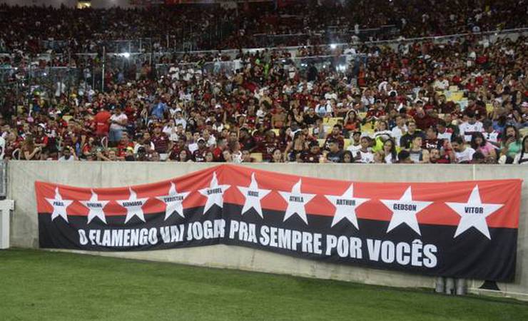 Flamengo prepara homenagem para garotos do Ninho no clássico contra o Fluminense