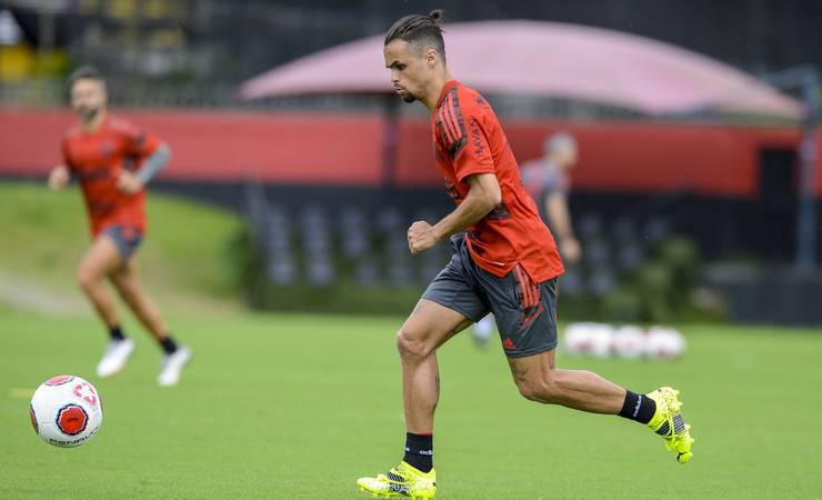 De olho no Mundial de Clubes, Al Hilal oferece R$ 45,6 milhões à vista por Michael e balança o Flamengo