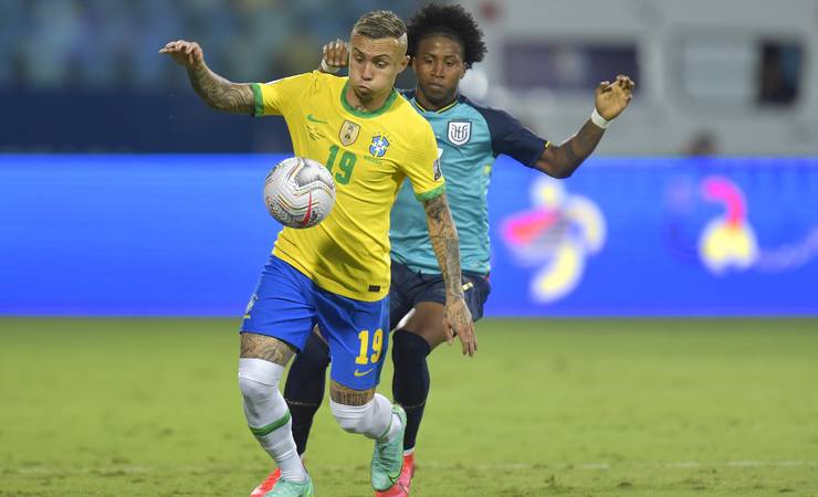 Extensão de contrato, Copa e compra no futuro: a estratégia do Flamengo em negócio "muito difícil" por Cebolinha