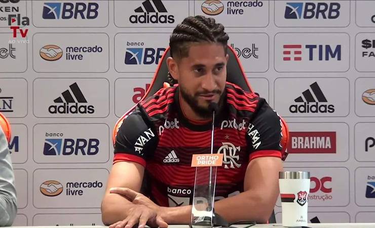 Pablo promete entrega com a camisa do Flamengo: "Irei dar minha vida por esse clube"