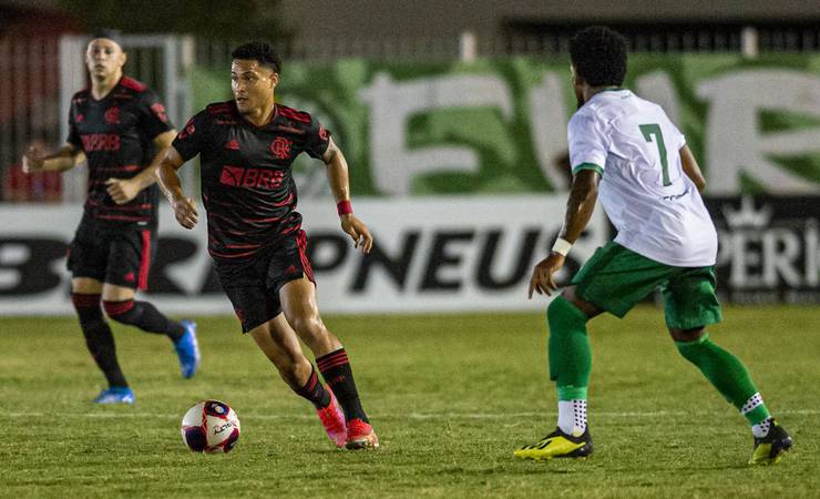 No campo de provas do Estadual, Rogério Ceni ganha opções