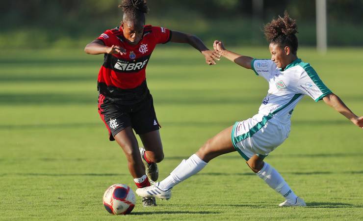 Flamengo vence a Cabofriense e mantém 100% de aproveitamento no Carioca feminino