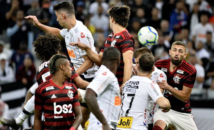 Duelo decisivo entre Flamengo e Corinthians será transmitido ao vivo pelo GloboEsporte.com