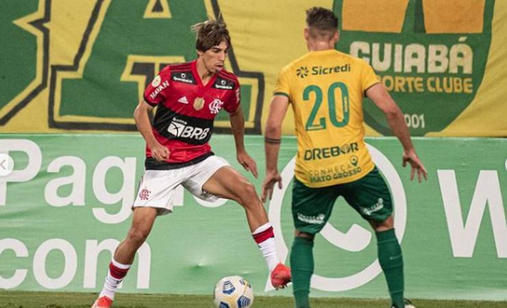 Aos 17 anos, Werton comemora estreia pelo Flamengo: "Sonhei a vida inteira"