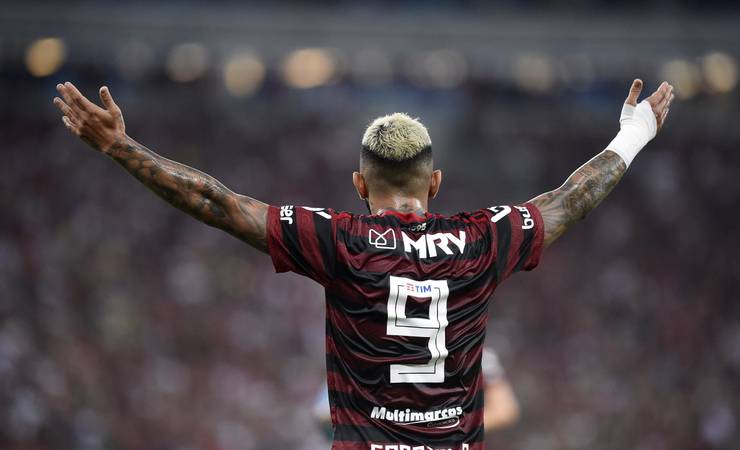 Atuações do Flamengo: Gabigol incendeia o Maracanã; Filipe Luís gasta a bola