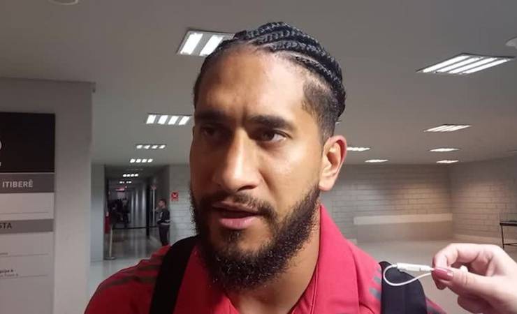 Líder de desarmes, Pablo faz autoavaliação positiva de estreia pelo Flamengo: "Fiz um bom jogo"