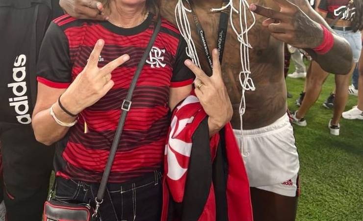 Benemérito do Flamengo pede impeachment de Landim e afastamento de sua esposa