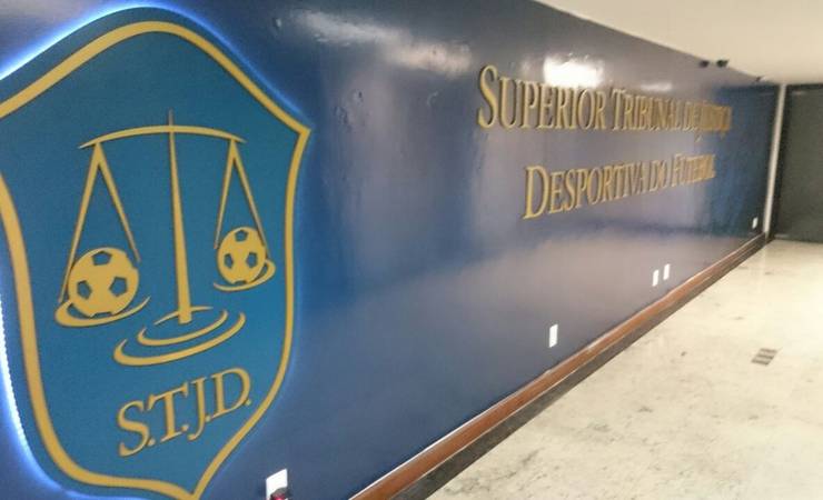 Presidente do STJD indefere liminar do Flamengo por paralisação do Brasileiro