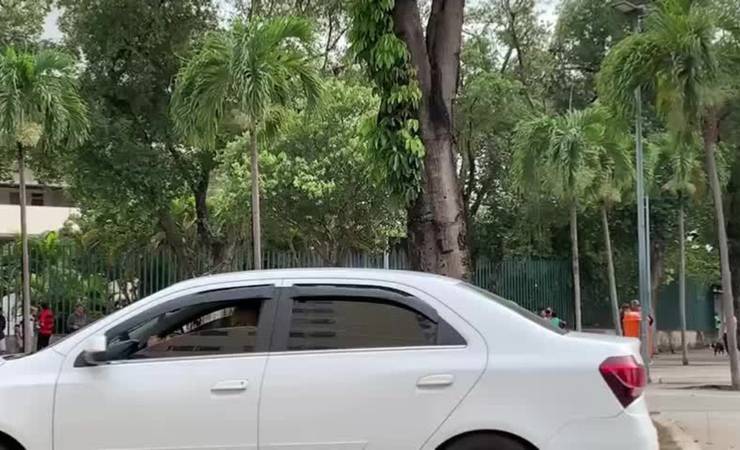Maracanã amanhece com muitas filas antes de Flamengo x Barcelona; veja serviço
