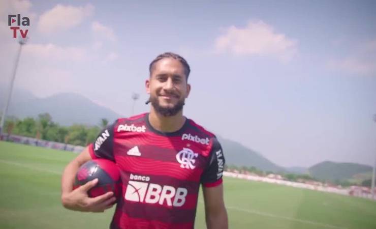 Regularizado, Pablo abriu mão de R$ 5,6 milhões para jogar pelo Flamengo: "Time europeu no Brasil"