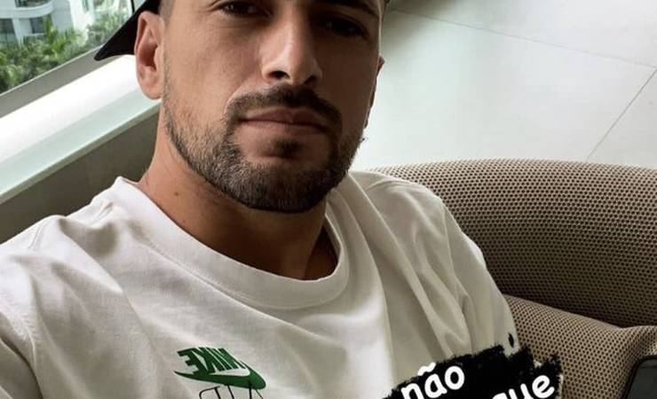 Em meio a impasse com Flamengo, Arrascaeta manda recado para torcida