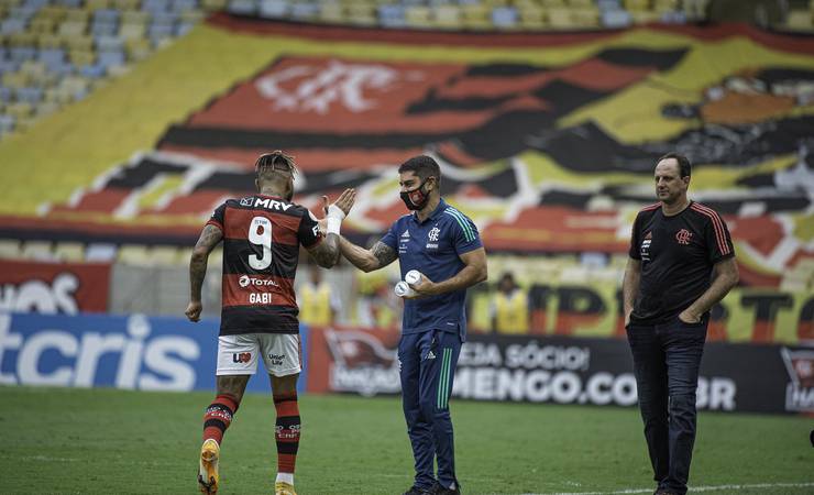 Análise: quinteto deixa dúvida, mas Flamengo mostra evolução física e defensiva em goleada