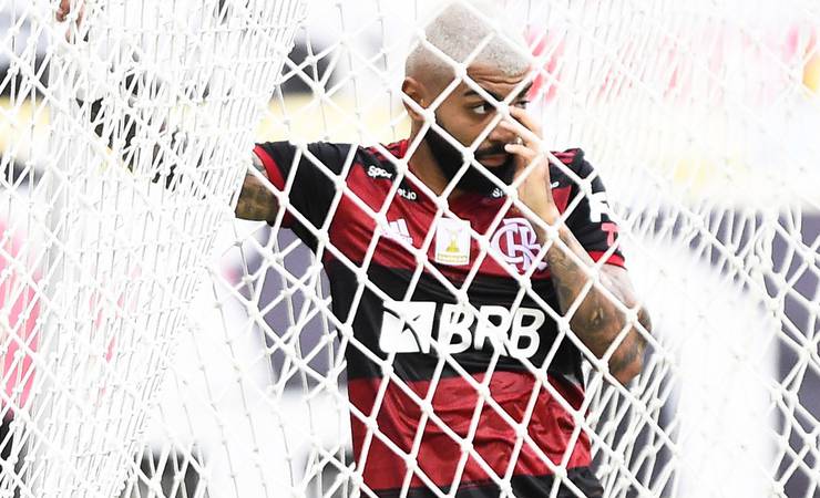 Pontaria prejudica o Flamengo, que nos últimos três jogos finalizou 51 vezes e fez só um gol