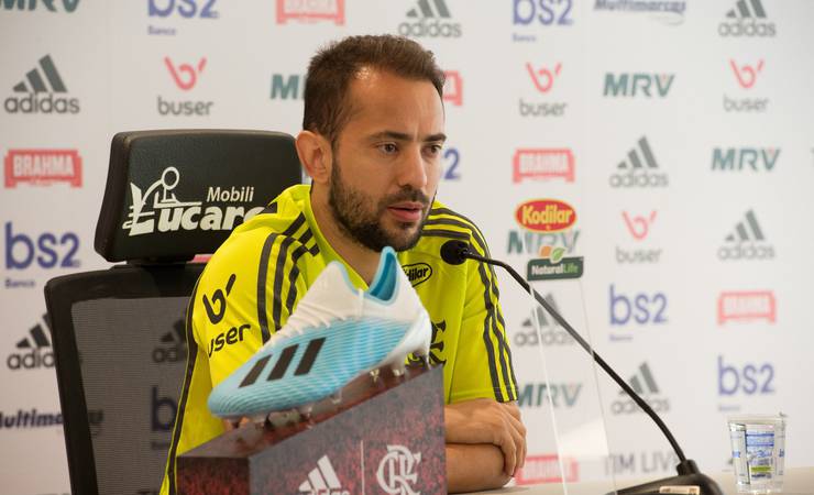 Everton Ribeiro diz que Flamengo tem condições de buscar o Santos: "Brasileirão está aberto"