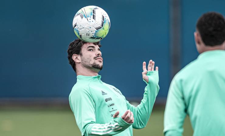 Da renovação à estreia profissional: a semana de reviravoltas de Daniel Cabral no Flamengo