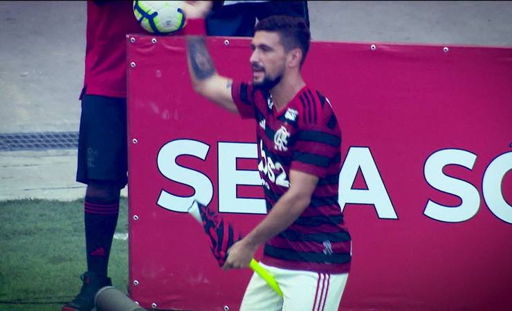 A galope, Arrasca curte o Rio e a fase no Flamengo: "Sentimento de pertencimento ao clube muito grande"