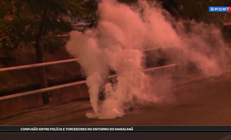 Confusão, bomba e correria no Maracanã: polícia coíbe tentativa de invasão no lado de fora do estádio