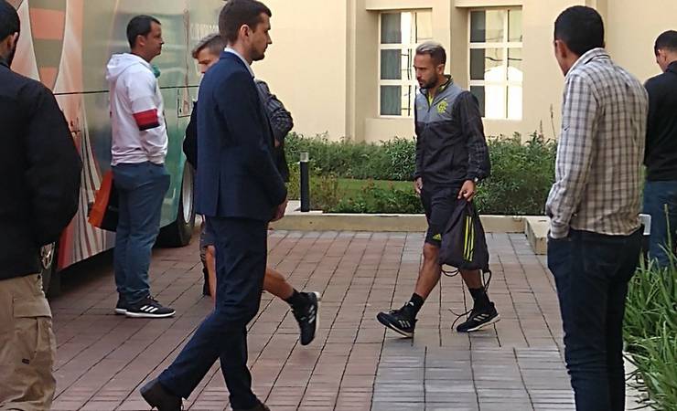 Atraso e critérios de premiação geram impasse e esquentam clima no Flamengo antes da final